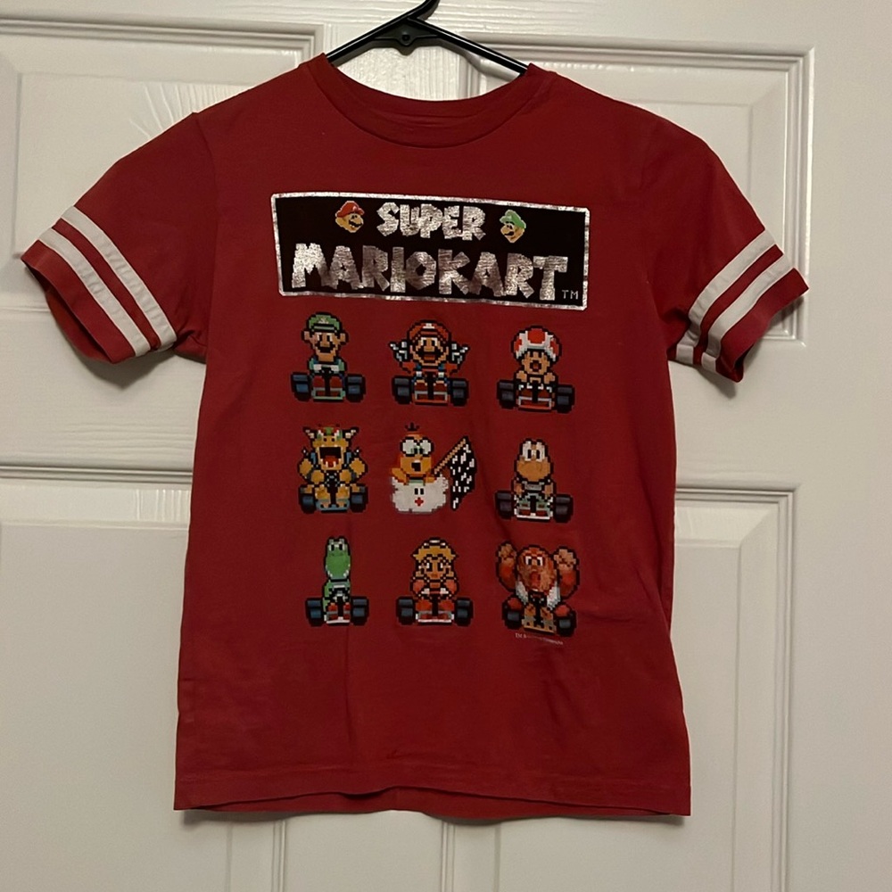 Red, Gap kids, Mario Kart tee. Medium.